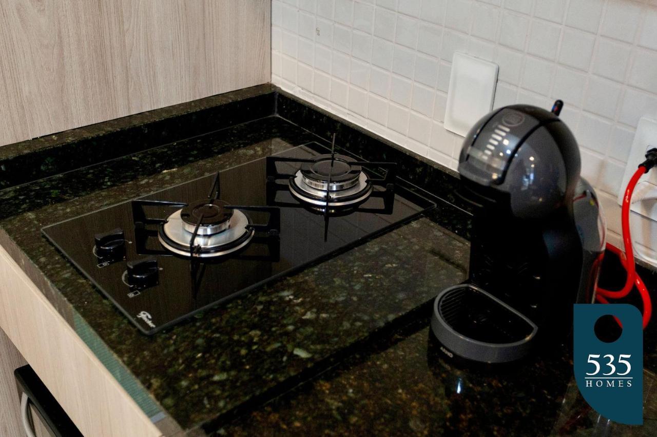 Apartment Linda Com Cozinha Compacta Em Regiao